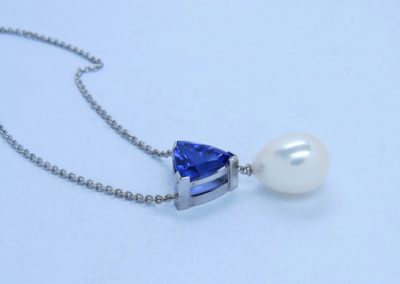 Tanzanite and Pearl necklace